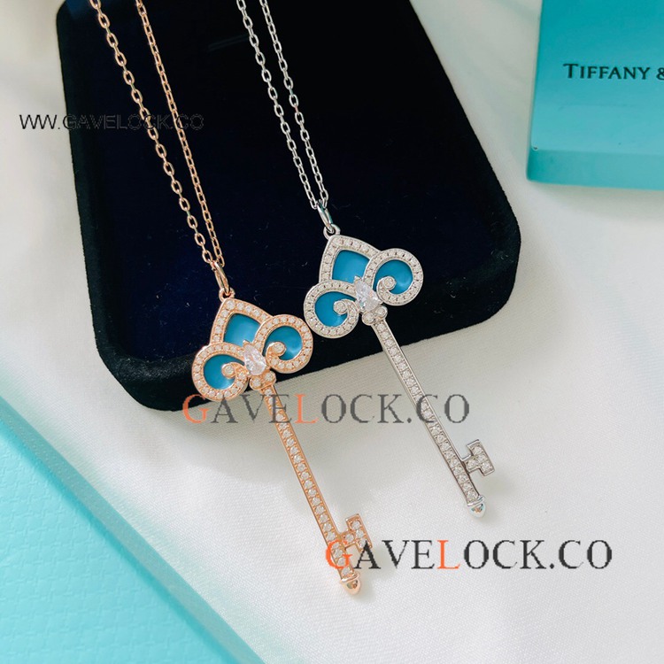 Tiff@ny Fleur de Lis s925 Necklace Turquoise pendant
